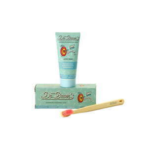 Dr. Bauer's Zahnpasta Essential Love Alpen Fresh 50ml und Bambuszahnbürste mit roten Borsten - für Karies-Schutz und langanhaltende Frische.