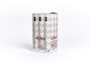 Eine Schachtel Dr. Bauers Hero Love Whitening Zahnbürste mit Supersoftborsten, mit Hahnentrittmuster auf weißem Hintergrund.